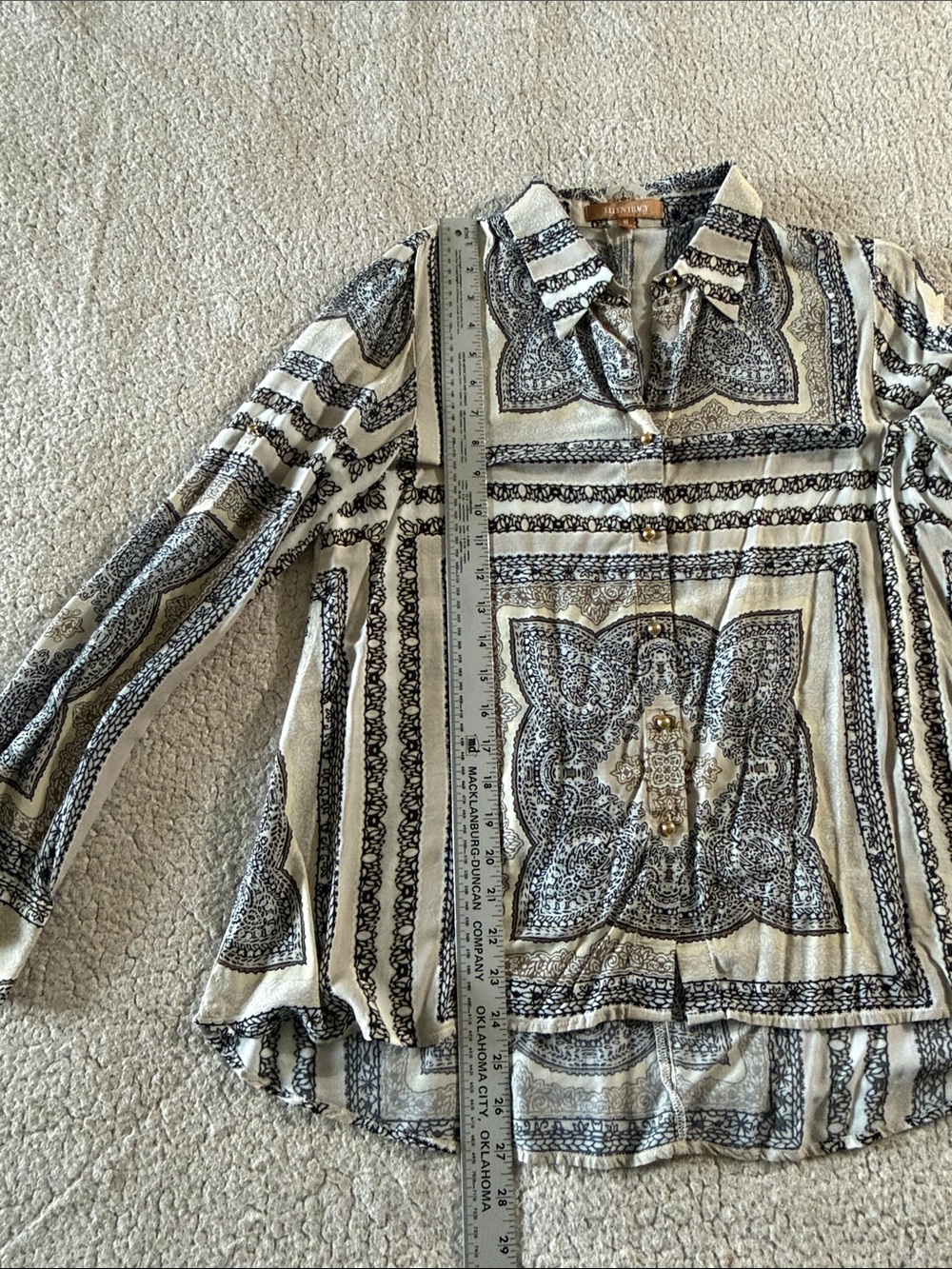 Ellen Tracy Black and Ivory Printed Button-Front Shirt Medium - Picture 6 of 7